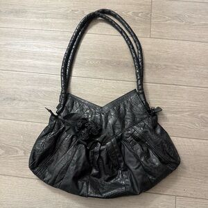 Vintage Black Leather Women's Shoulder Bag